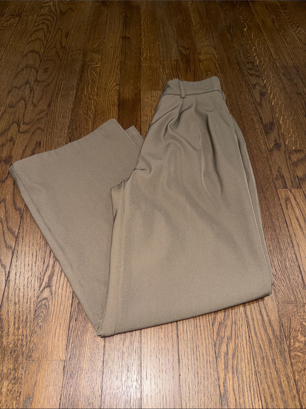 High-Waist Wide-Leg Trousers in Taupe